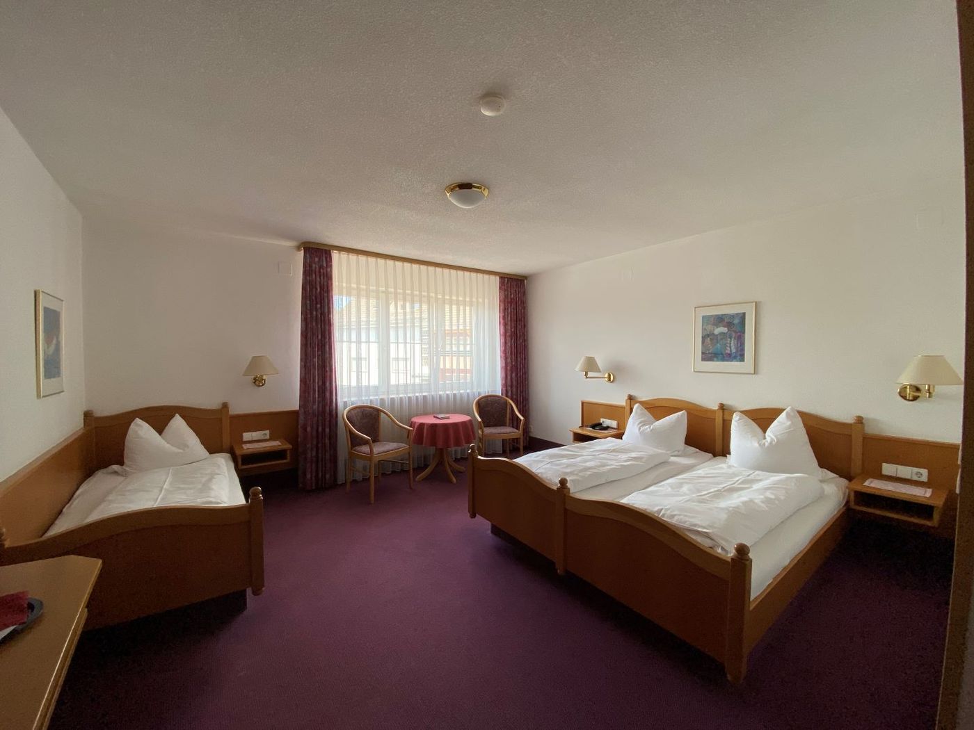 Dreibettzimmer / Triple room